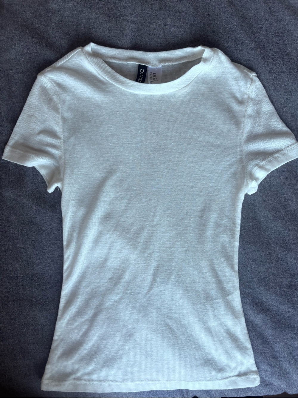 Chico's White Short-Sleeve Crewneck Tee